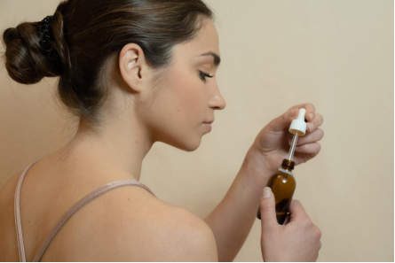 化妝品的香精會(huì)致敏？看完此文,你就明白了!