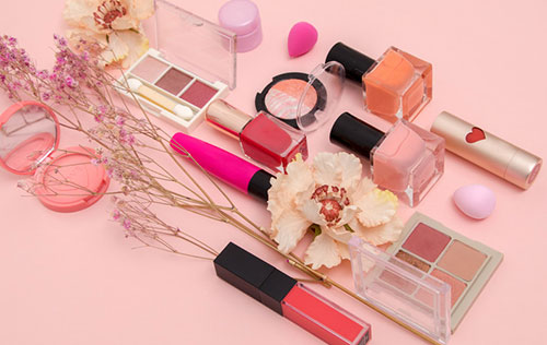 含香精的化妝品對皮膚有沒有害？