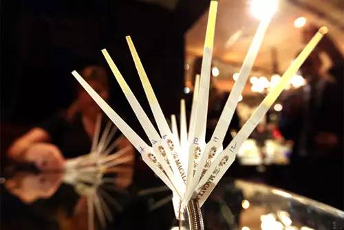 調香中遇到原料變色怎么辦？