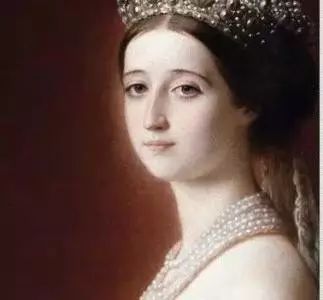 法國人有多愛用香水？拿破侖一天能用7瓶