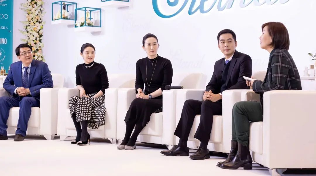 《2022中國(guó)香水行業(yè)研究白皮書(shū)》發(fā)布： 香氛新賽道發(fā)展迅速，“情緒療愈”成為消費(fèi)重要關(guān)注點(diǎn)